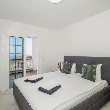 Vila Zion Tenerife With Heated Pool