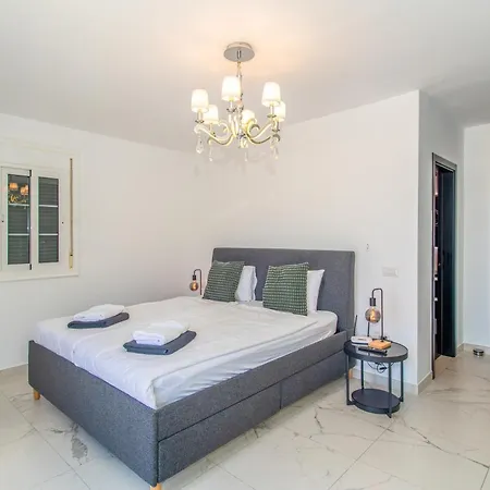 Villa Zion Tenerife With Heated Pool