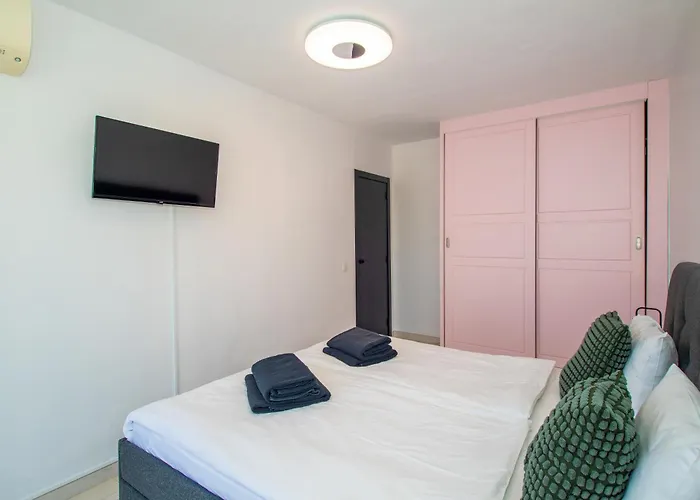 Вілла Zion Tenerife With Heated Pool