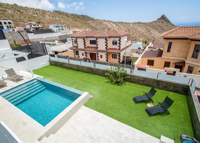 Zion Tenerife With Heated Pool Вілла Адехе