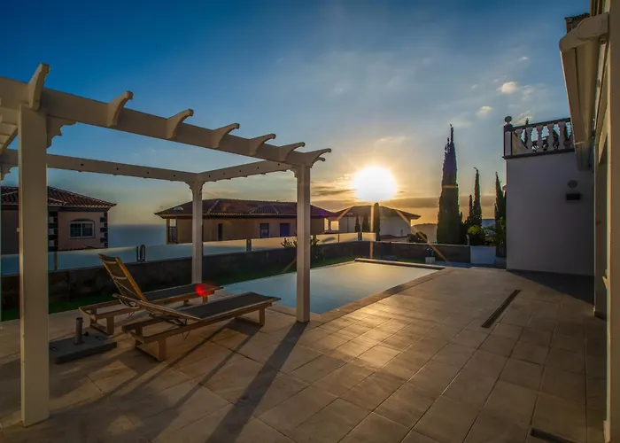 Zion Tenerife With Heated Pool * Адехе