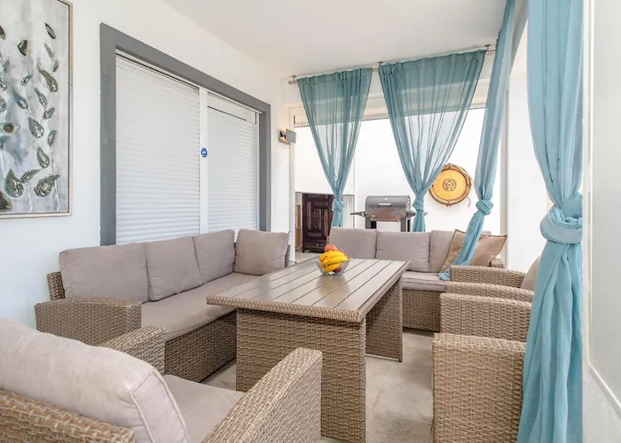 Zion Tenerife With Heated Pool Вілла Адехе